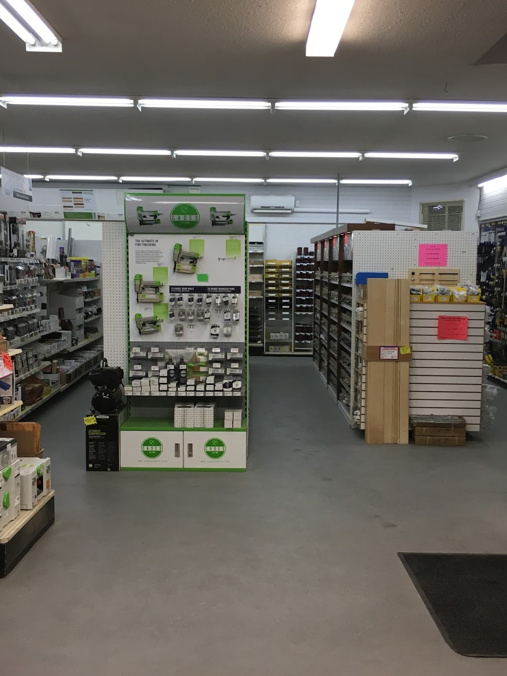 Windsor Plywood Penticton | 174 Industrial Pl, Penticton, BC V2A 7C8, Canada | Phone: (250) 492-8646