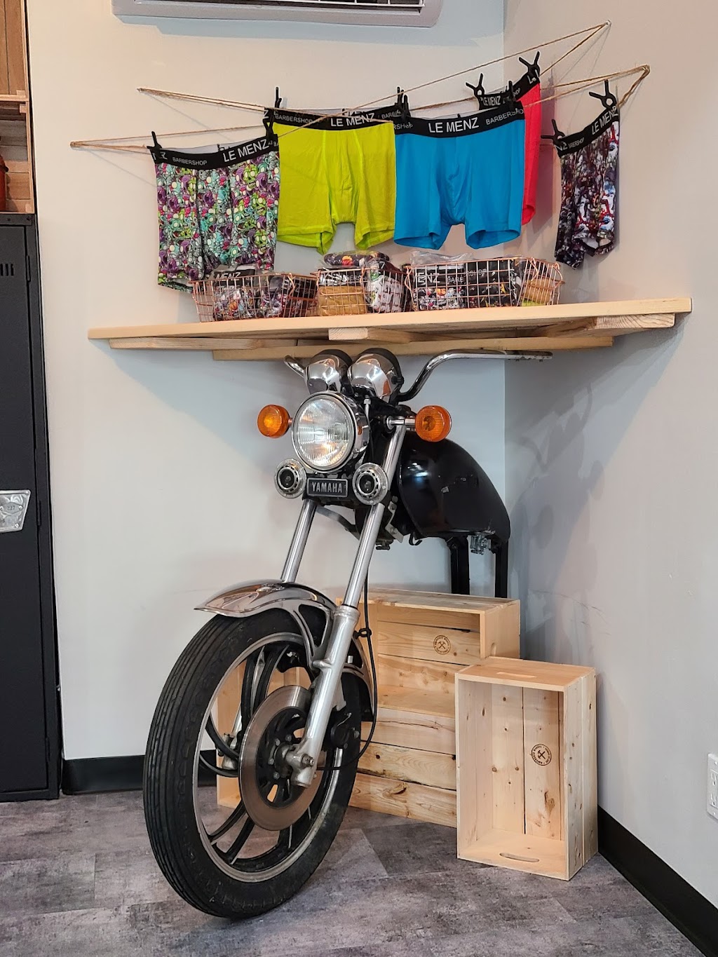 Le Menz | 1339 105e Ave, Shawinigan, QC G9P 1M2, Canada | Phone: (819) 531-1302