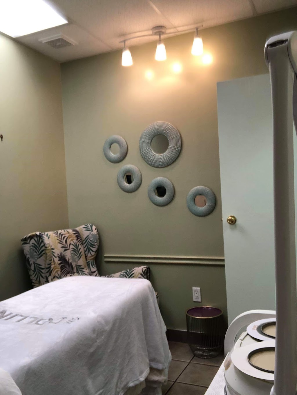 DOrient Spa YYC Kensington | 1421A Kensington Rd NW, Calgary, AB T2N 3R1, Canada | Phone: (403) 283-1888