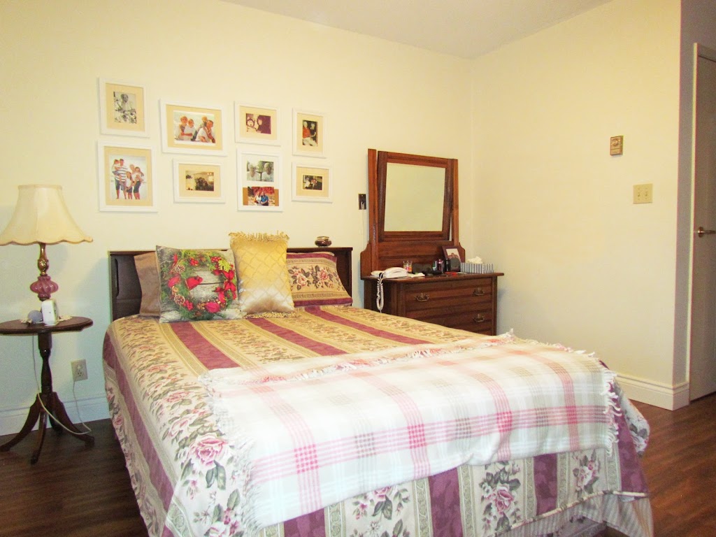 Malcolm Place | 255 Durham St, Kincardine, ON N2Z 2X9, Canada | Phone: (519) 396-5800