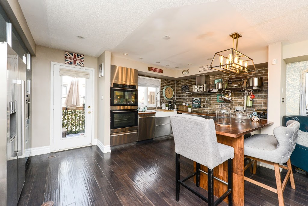 Award Winiing Realtor Caledonia | 25 McCargow Dr, Haldimand, ON N3W 0C3, Canada | Phone: (647) 518-1984