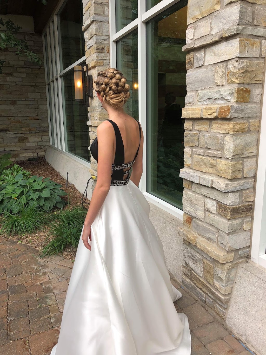 VOLT COIFFURE ESTHETIQUE INC. | 643 Boulevard Saint-René O, Gatineau, QC J8T 8M4, Canada | Phone: (819) 246-9223