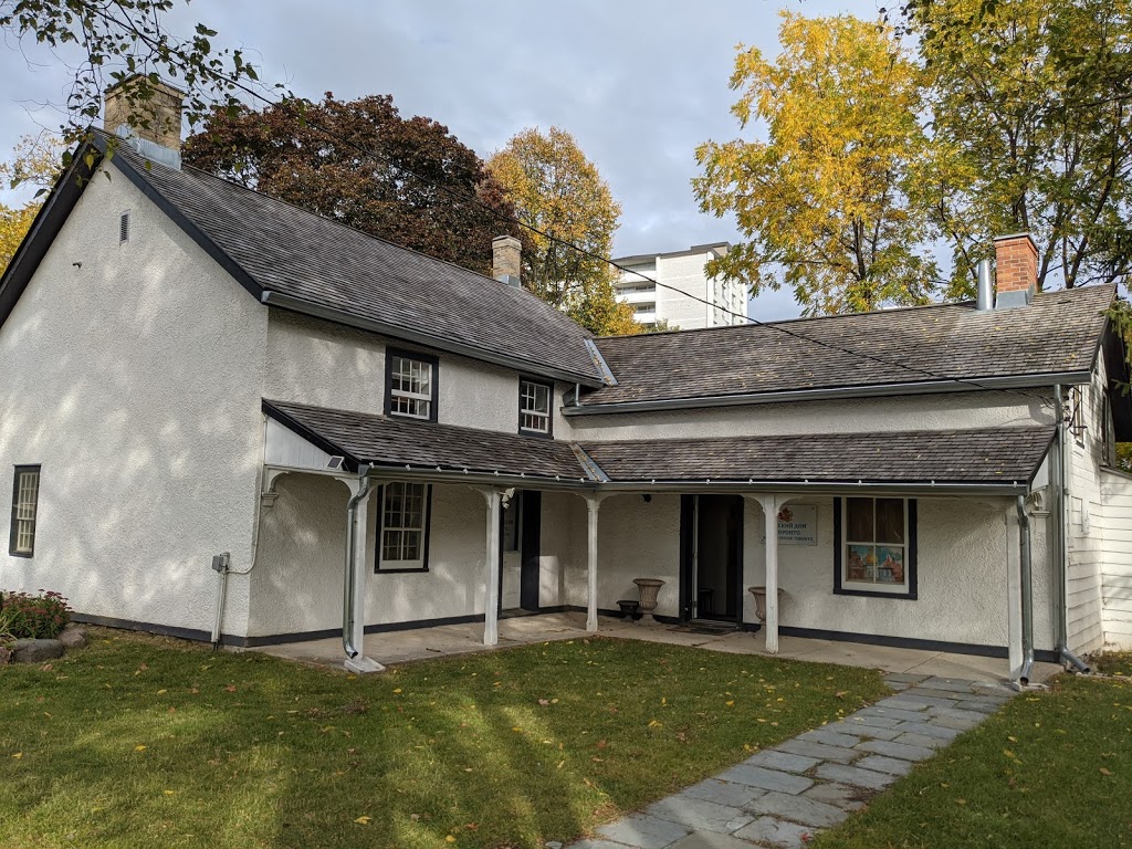 Russian House Toronto | Earl Bales Park, 4169 Bathurst St, North York, ON M3H 3P7, Canada | Phone: (647) 427-5050