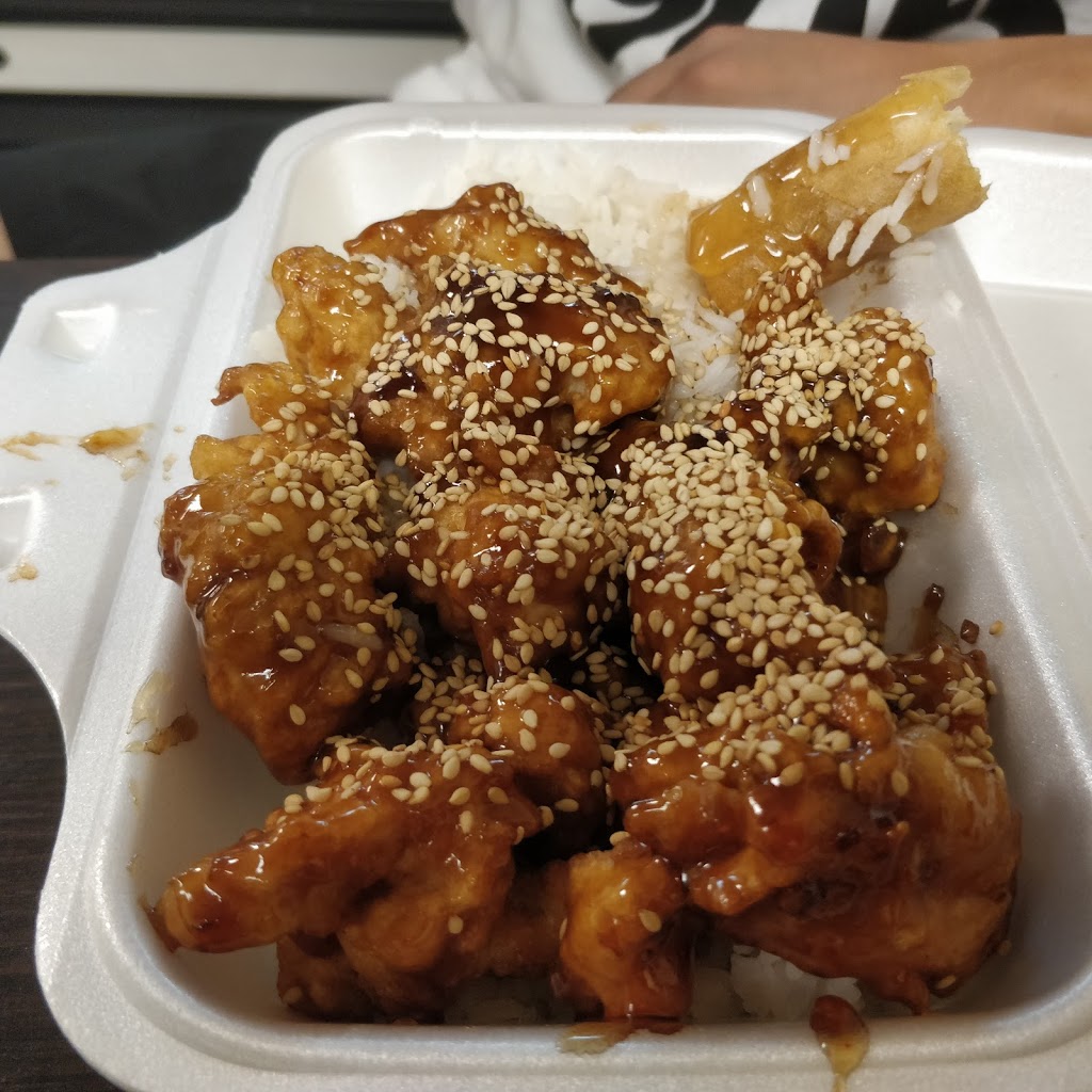Songs Kitchen | 1067 Dundas St W, Mississauga, ON L5C 1C3, Canada | Phone: (905) 848-0888