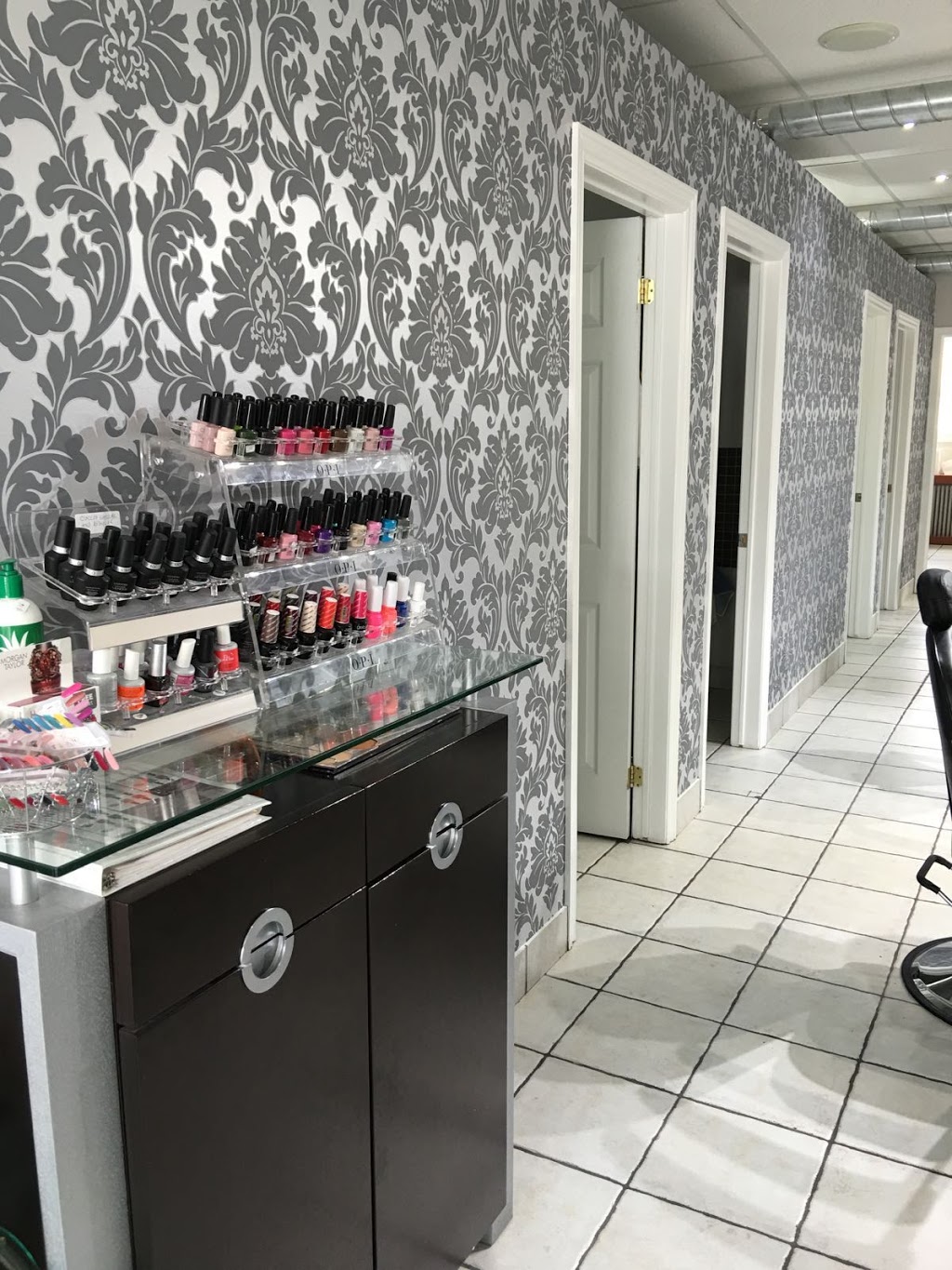 Pushpas aesthetics | 3343 Bloor St W, Etobicoke, ON M8X 1E9, Canada | Phone: (647) 435-3834