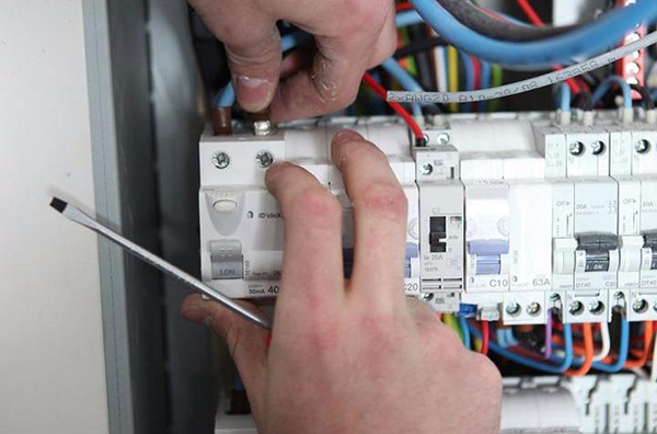 JASCO ELECTRIQUE | 2923 Rue du Meunier, Vaudreuil-Dorion, QC J7V 8P2, Canada | Phone: (514) 321-5329