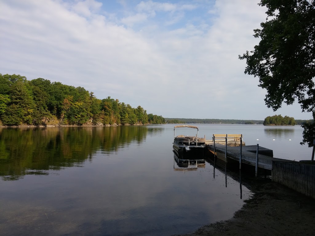 Pinehaven Cottages & Campground | 8441 Perth Rd, Perth Road, ON K0H 2L0, Canada | Phone: (613) 273-5365