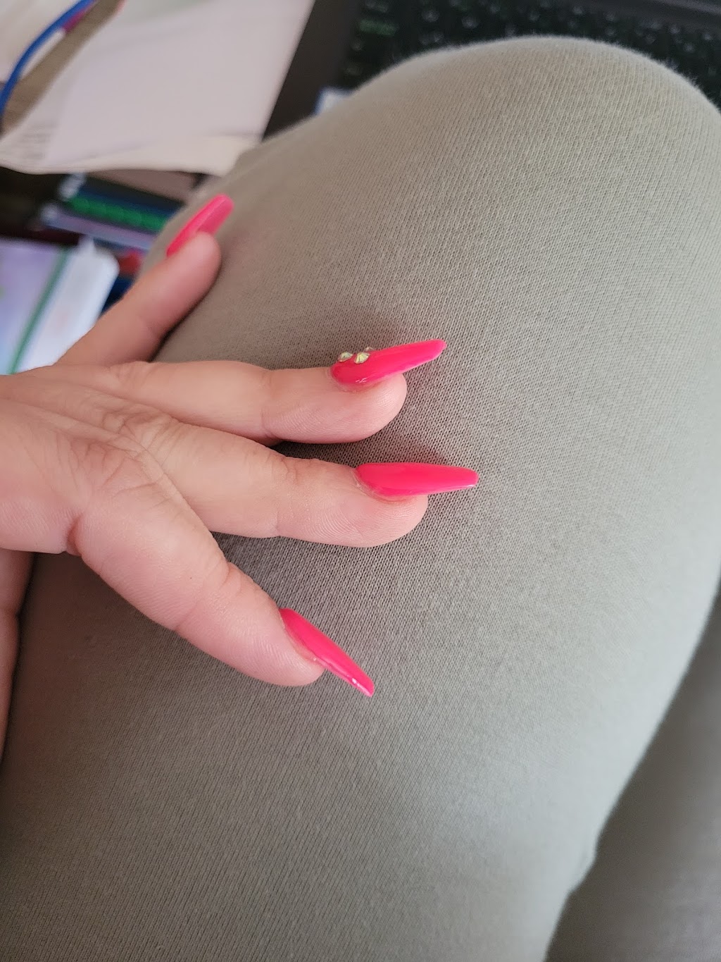 Artz nail salon | 3300 Cowichan Lake Rd, Duncan, BC V9L 4C3, Canada | Phone: (250) 737-0005