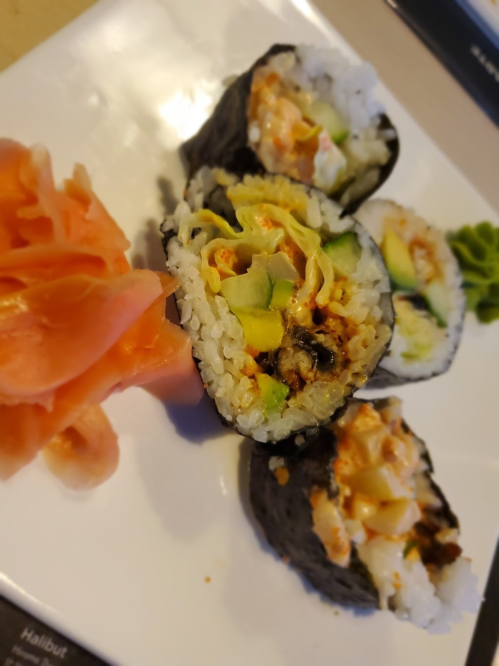 Hakone | 13907 127 St NW, Edmonton, AB T6V 1A8, Canada | Phone: (780) 761-3006
