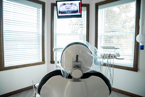 Clinique Dentaire Dr Patrick Rheault | 2330 Rue Principale O, Magog, QC J1X 0J1, Canada | Phone: (819) 868-1008