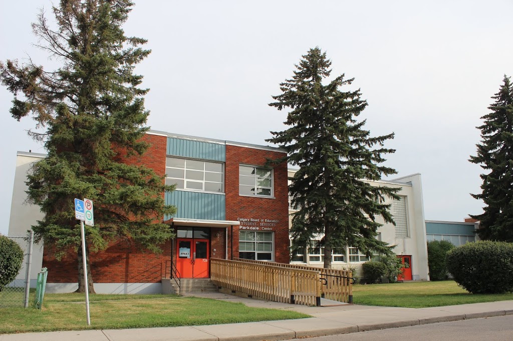Westmount Charter Elementary School | school | 728 32 St NW, Calgary, AB T2N 2V9, Canada | 4032170426 OR +1 403-217-0426