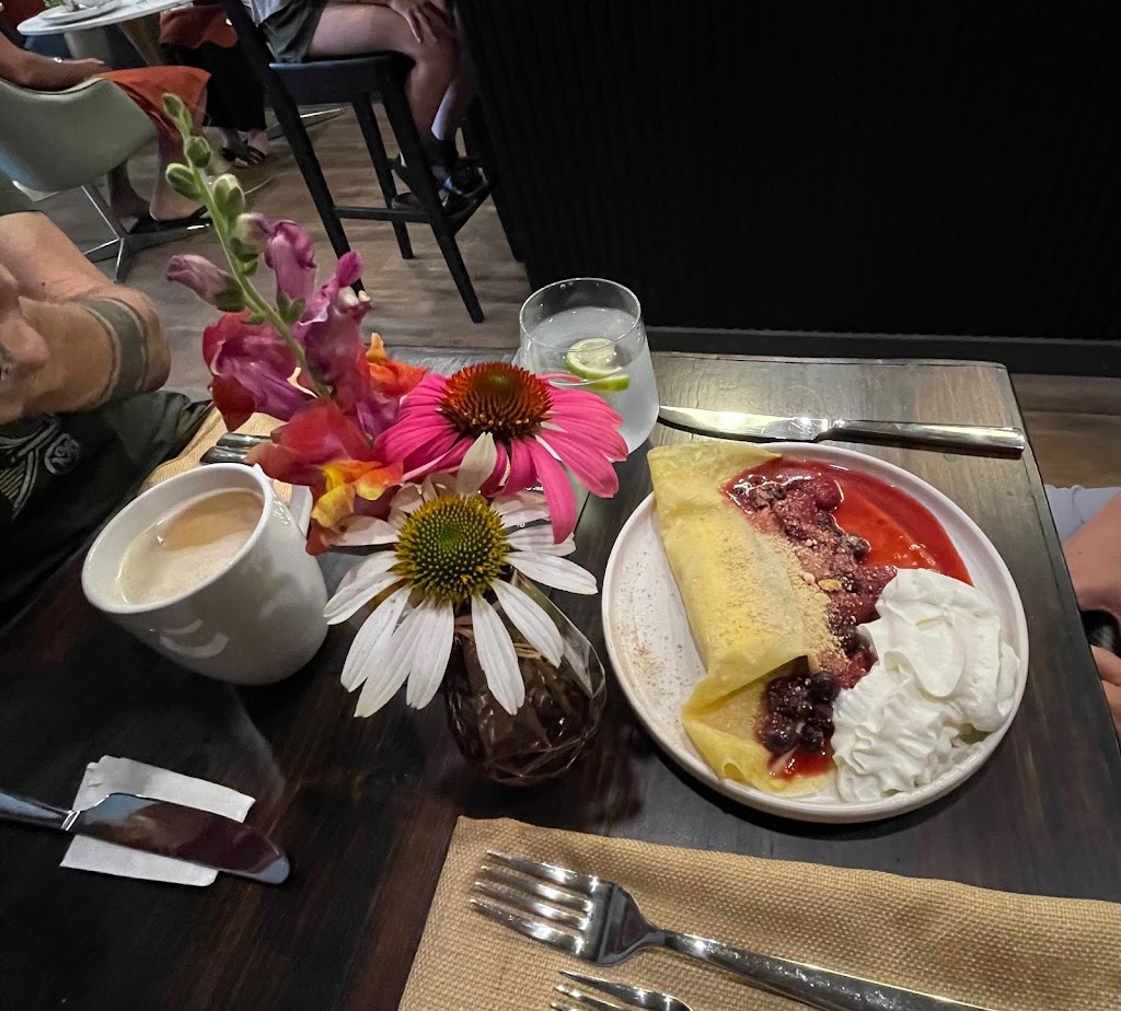 Ds Modern Caribbean Cuisine | 27 Front St N, Campbellford, ON K0L 1L0, Canada | Phone: (705) 400-7271