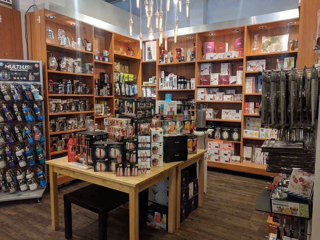 Grace in the kitchen | 442 Hazeldean Rd, Ottawa, ON K2L 1V2, Canada | Phone: (613) 521-4818