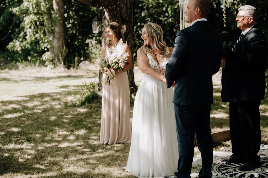 Magnolia Photo Co. | 1610 County Rd 15, Prince Edward, ON K0K 2T0, Canada | Phone: (613) 847-7112