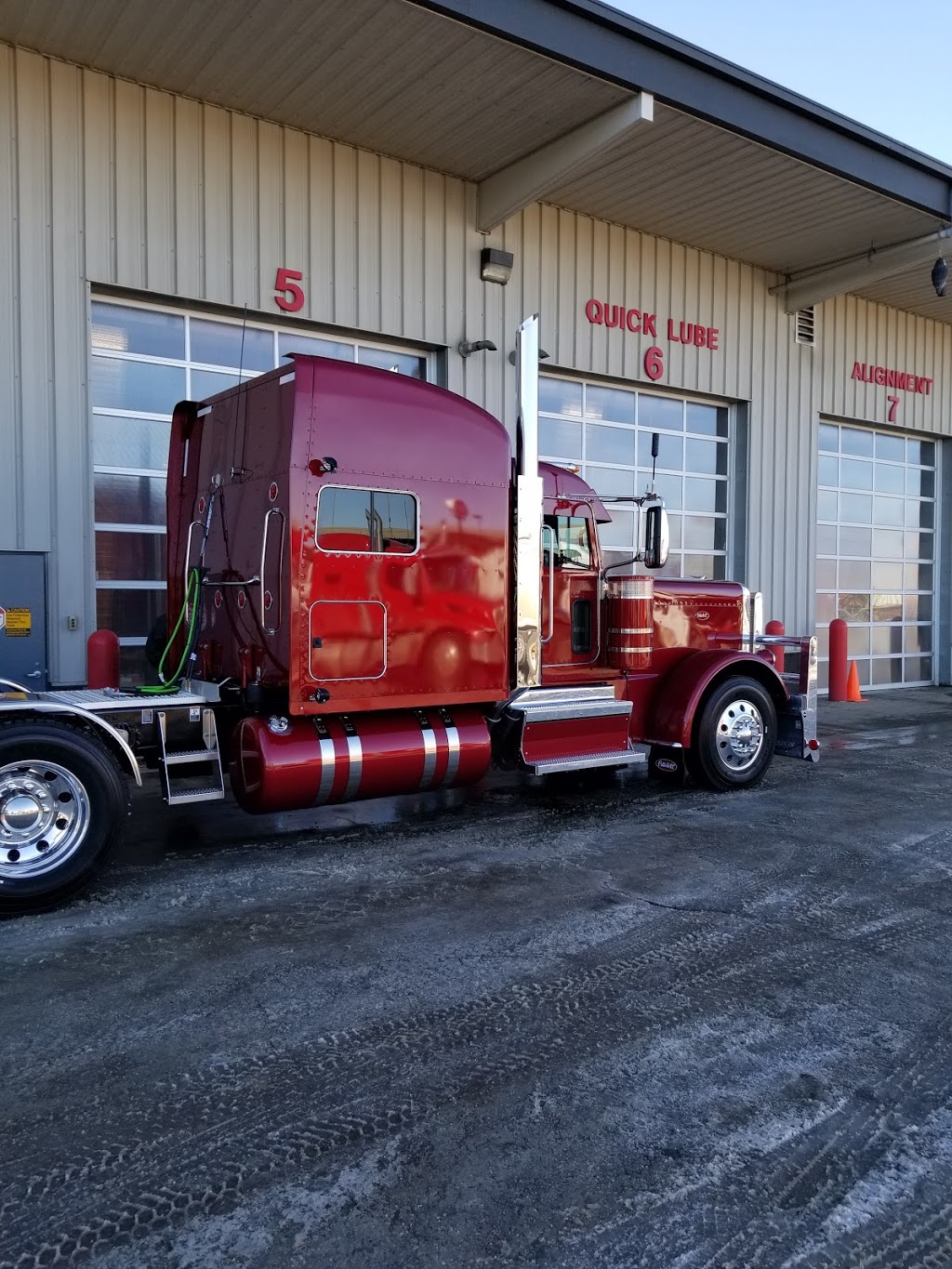 Stahl Peterbilt Body Shop | 11603 181 St NW, Edmonton, AB T5S 2K5, Canada | Phone: (780) 483-6666