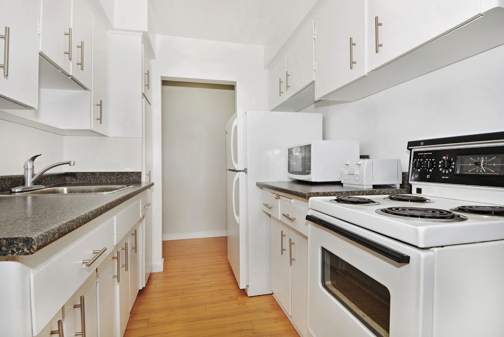 Marine View Terrace Rental Apartments | 2350 W 1st Ave, Vancouver, BC V6K 1G2, Canada | Phone: (604) 738-2590