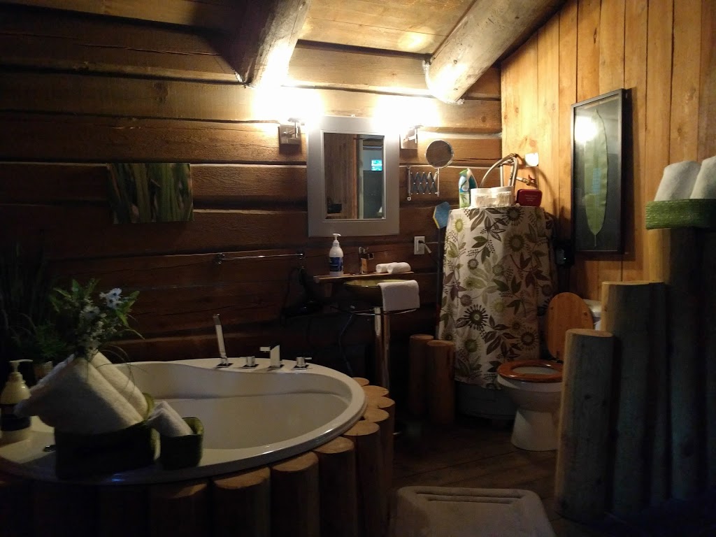 Chalets Enchantés | 4000 Boulevard Trudel E, Saint-Boniface, QC G0X 2L0, Canada | Phone: (819) 698-9988