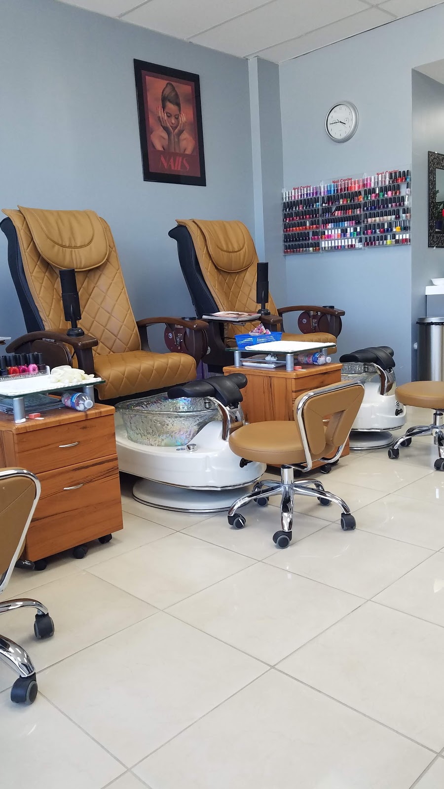 Nails Tech | 690 Elizabeth Rd unit a, Winnipeg, MB R2J 1A4, Canada | Phone: (204) 255-6230