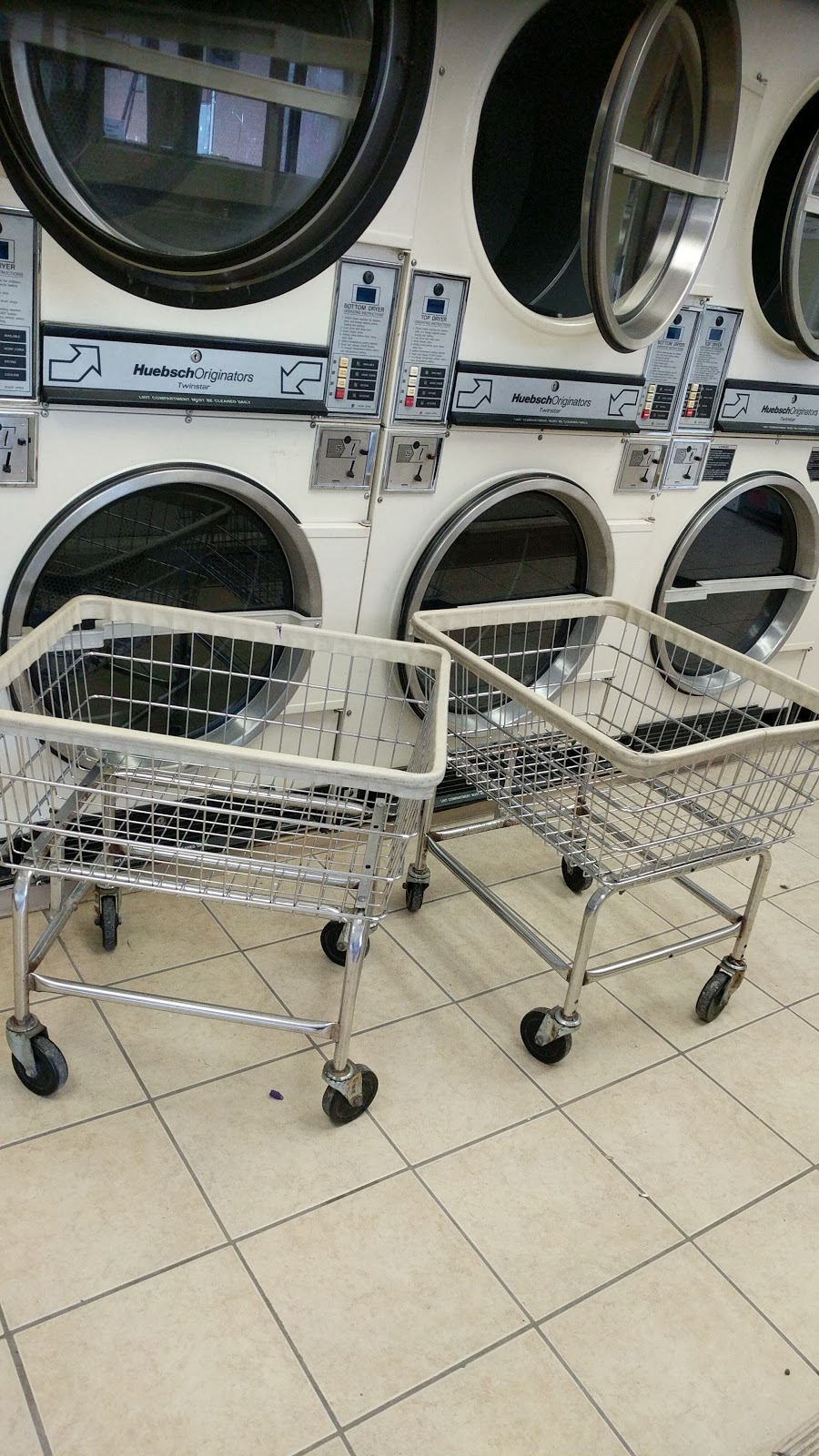 Acton Laundromat | 22 Mill St E #2, Acton, ON L7J 1G9, Canada | Phone: (519) 341-6124