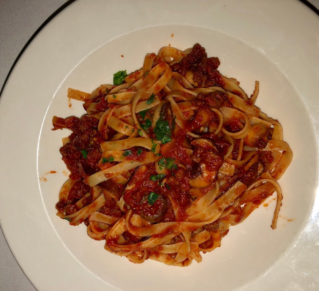 Grappa Restaurant | 690 The Queensway, Etobicoke, ON M8Y 1K9, Canada | Phone: (416) 535-3337