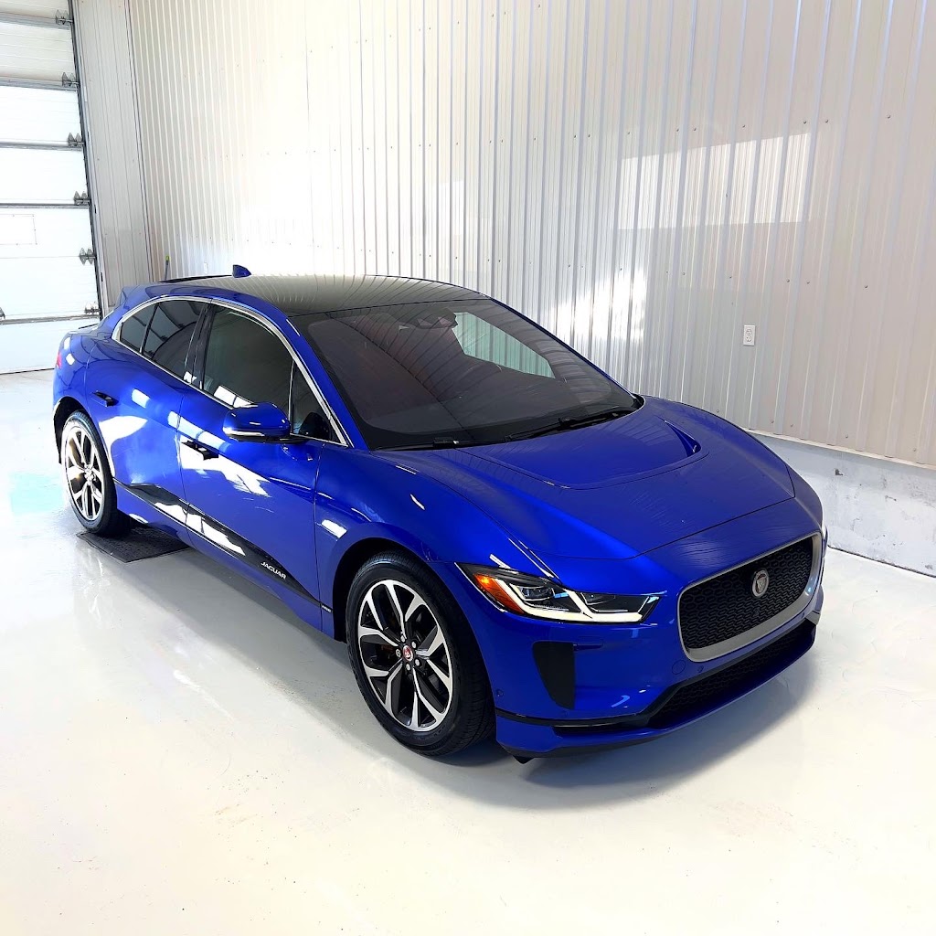 CHRLZ Auto Club | 324 Rue Laurier Suite 12, Saint-Apollinaire, QC G0S 2E0, Canada | Phone: (819) 763-0238