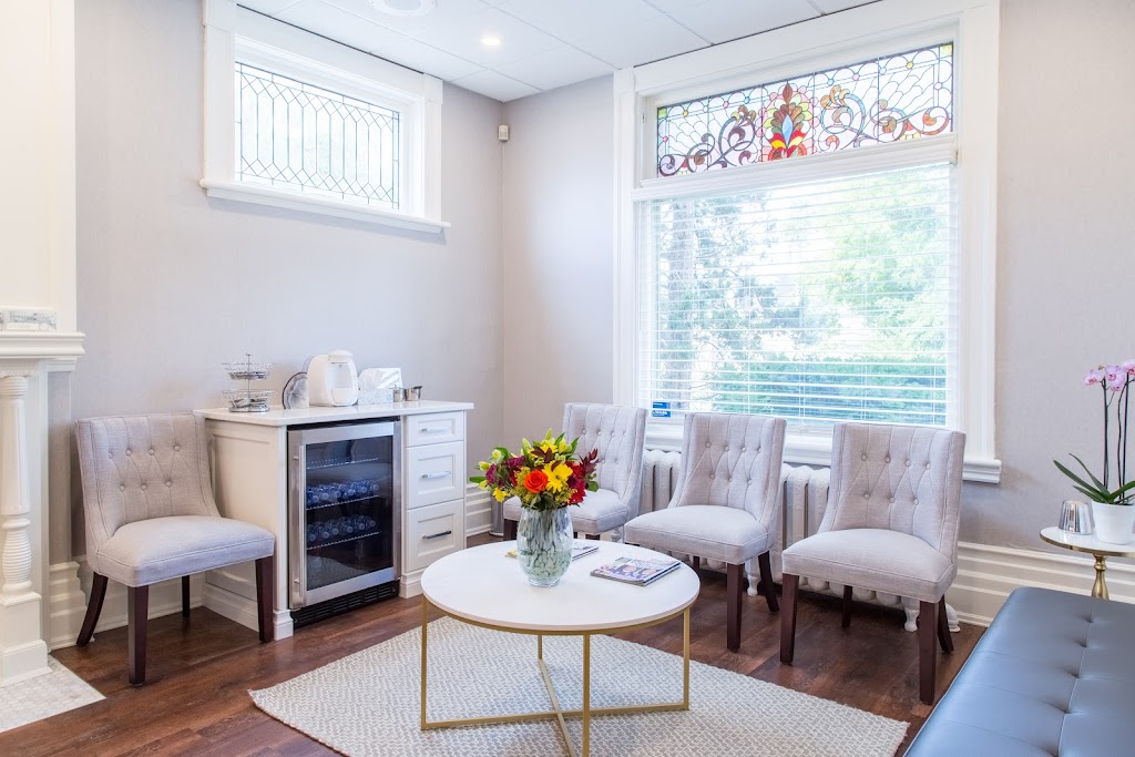 London Dental House by Dr. Joseph | 529 Queens Ave, London, ON N6B 1Y3, Canada | Phone: (519) 672-5600