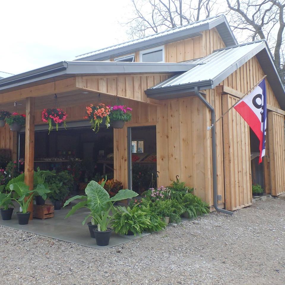 Maillouxs Farm Fresh | 500 Alma St, Amherstburg, ON N9V 2Y9, Canada | Phone: (519) 819-6192