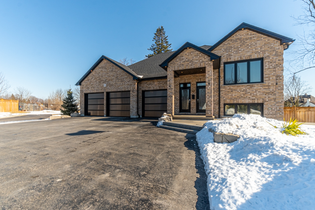 Lisa Joy MacDonald | 360 King St W, Oshawa, ON L1J 2J9, Canada | Phone: (289) 768-9077