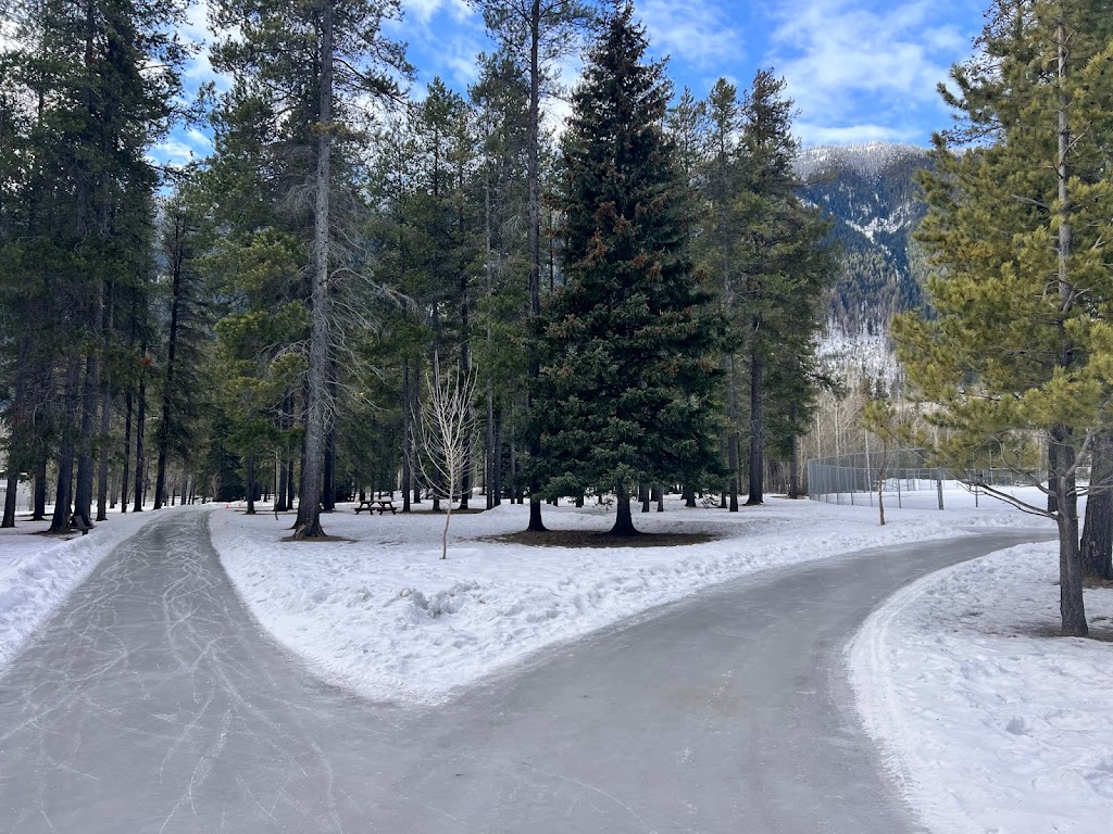 Lions Park Skating Loop | 401 Red Cedar Dr, Sparwood, BC V0B 2G1, Canada | Phone: (250) 425-6271