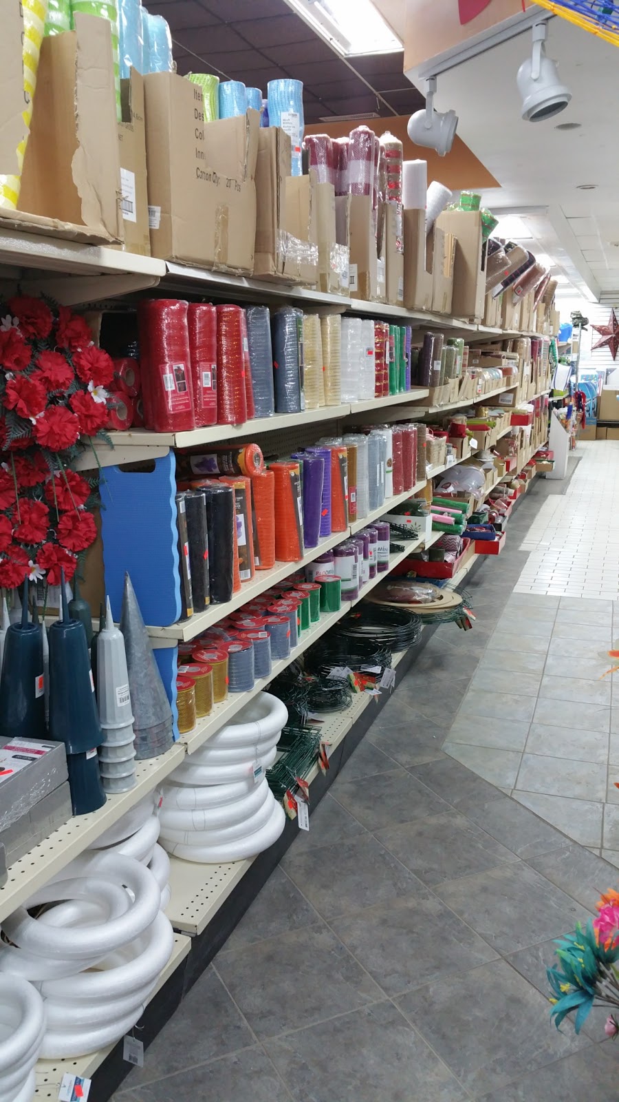 Arims Dollar Plus | 461 St George St S, Dresden, ON N0P 1M0, Canada | Phone: (519) 683-1350