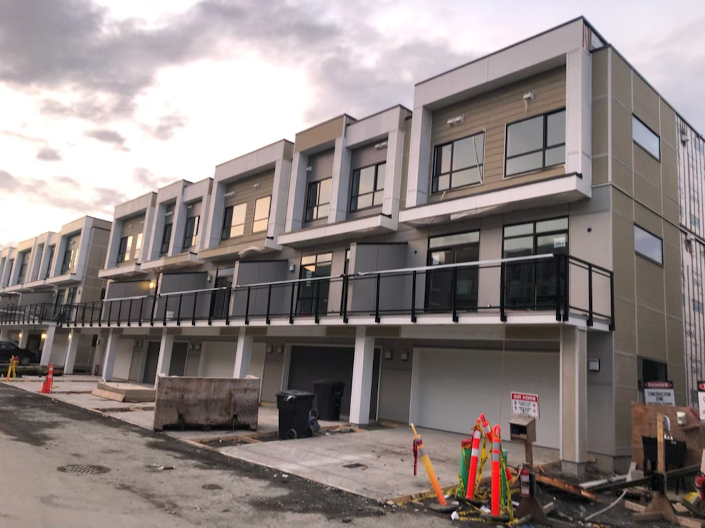 East Pacific Exteriors | 45971 Weeden Dr, Chilliwack, BC V2R 5X2, Canada | Phone: (778) 927-9335