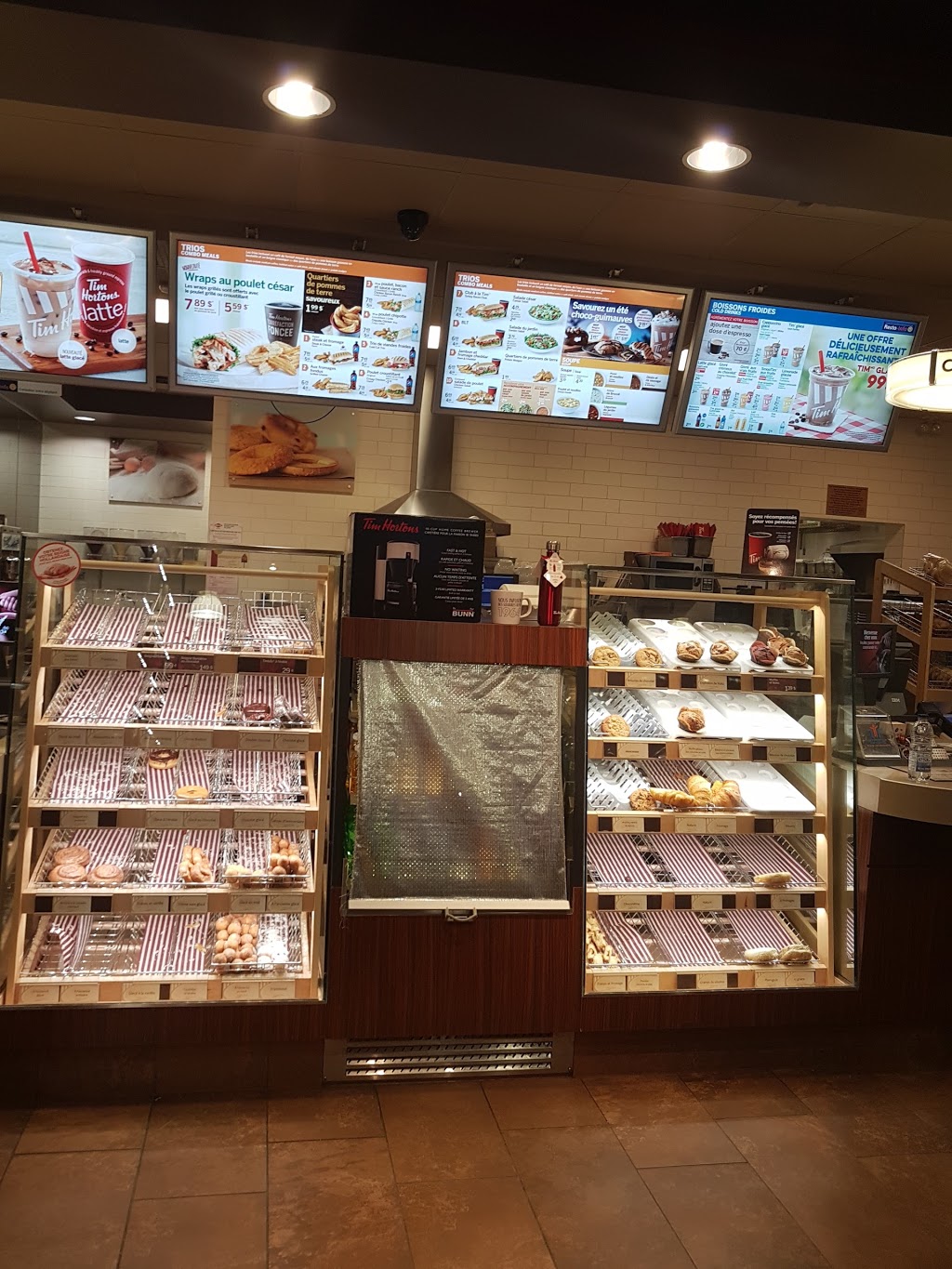 Tim Hortons | 6500 Avenue de la Plaza, Sorel-Tracy, QC J3R 4L7, Canada | Phone: (450) 742-6252