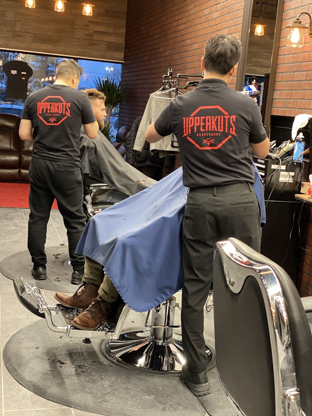 Upperkuts | 2090 Robertson Rd, Nepean, ON K2H 8V5, Canada | Phone: (613) 695-2020