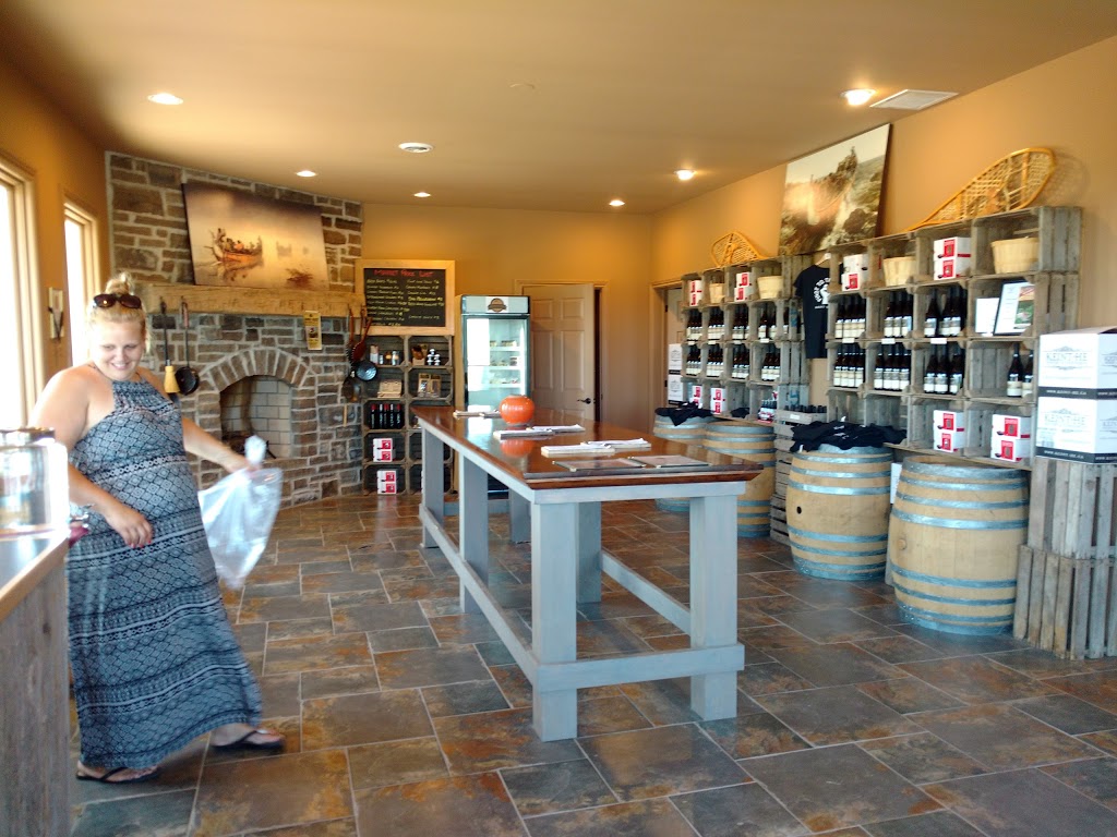 Keint-He Winery & Vineyards | 49 Hubbs Creek Rd, Wellington, ON K0K 3L0, Canada | Phone: (613) 399-5308