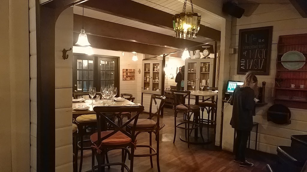 The Italian Farmhouse Restaurant & Bar | 20 Balsam Ave, Bragg Creek, AB T0L 0K0, Canada | Phone: (403) 949-2750