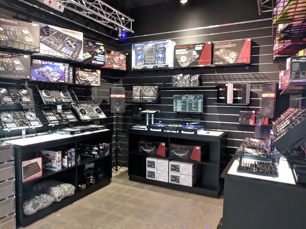 Long & McQuade Musical Instruments | 12 Vodden St E, Brampton, ON L6V 1M2, Canada | Phone: (905) 450-4334