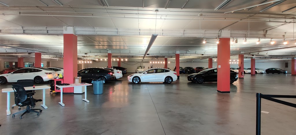 Tesla | 3755 A. des Laurentides, Laval, QC H7L 3H7, Canada | Phone: (450) 634-1794