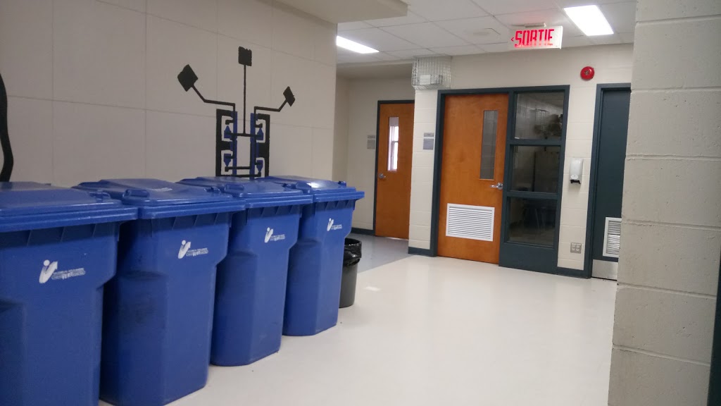 Westwood High School | 2800 Rue du Bordelais, Saint-Lazare, QC J7T 3E3, Canada | Phone: (514) 798-4500