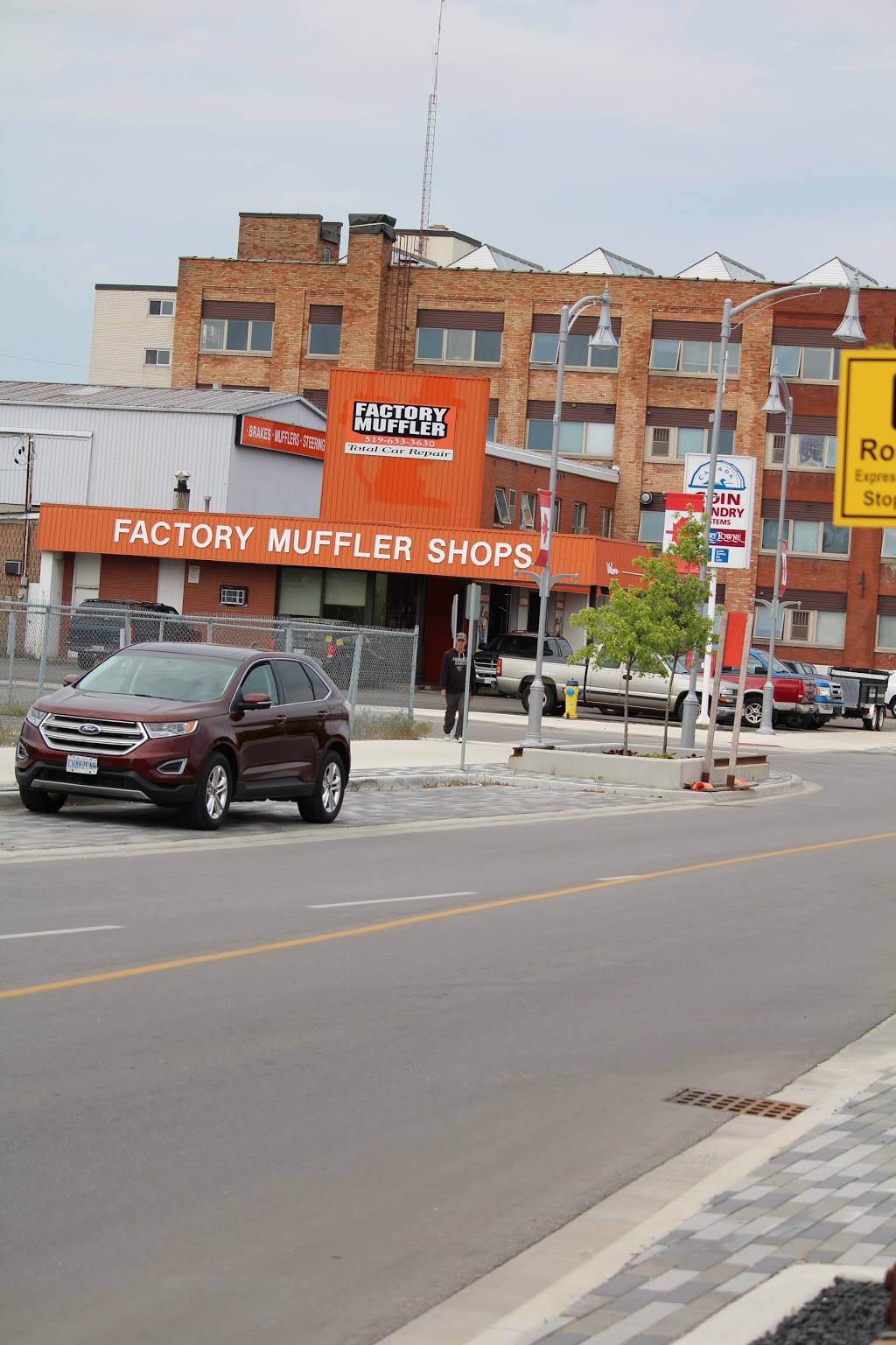 D J Driver Training | 192 Talbot St, St Thomas, ON N5P 1A8, Canada | Phone: (519) 637-0194
