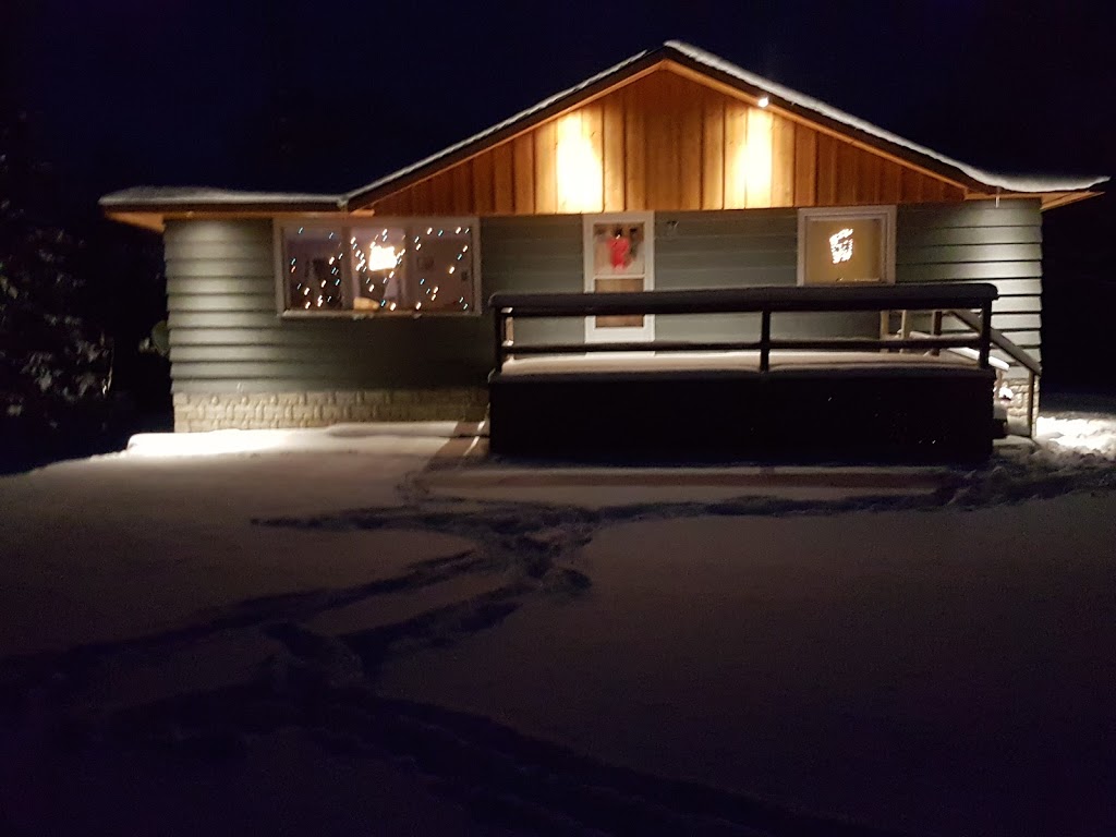 The Rivers Bend RV & Cabin Rentals Inc. | Brock, ON L0K, Canada | Phone: (416) 458-9801
