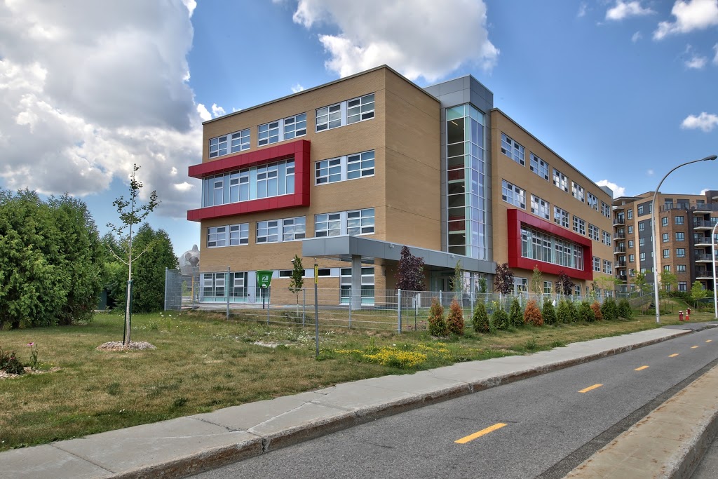 École Au Trésor-Du-Boisé | school | 3925 Rue Claude-Henri-Grignon, Saint-Laurent, QC H4R 3K2, Canada | 5147484609 OR +1 514-748-4609