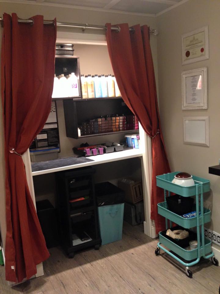 Mane Place | 125 Westmount Rd, Okotoks, AB T1S 2J5, Canada | Phone: (403) 870-4393