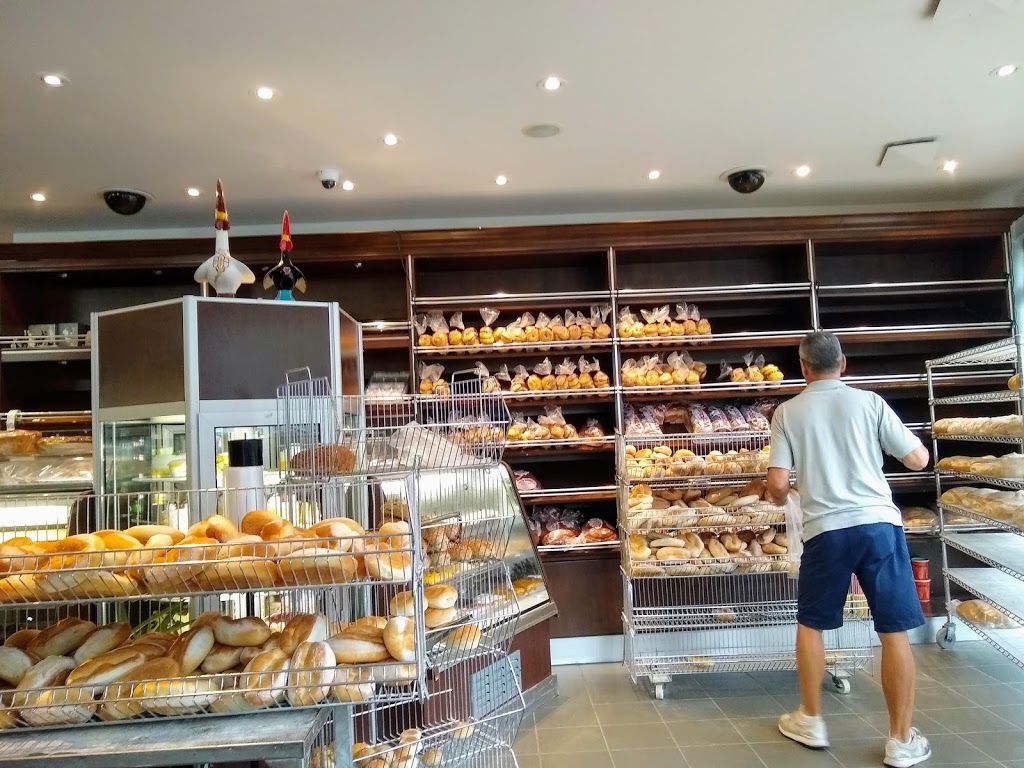 Brazil Bakery & Pastry Ltd | 1566 Dundas St W, Toronto, ON M6K 1T5, Canada | Phone: (416) 531-2888