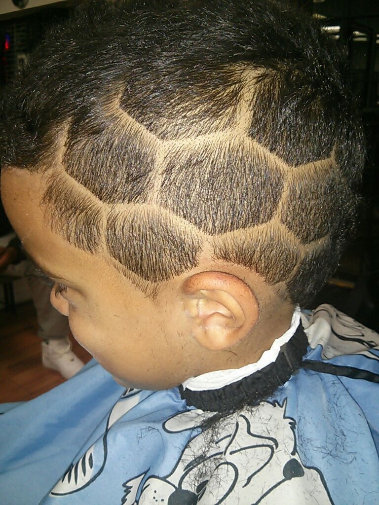 Xciting Cuts | 4234 Lawrence Ave E, Scarborough, ON M1E 2S5, Canada | Phone: (416) 546-1951