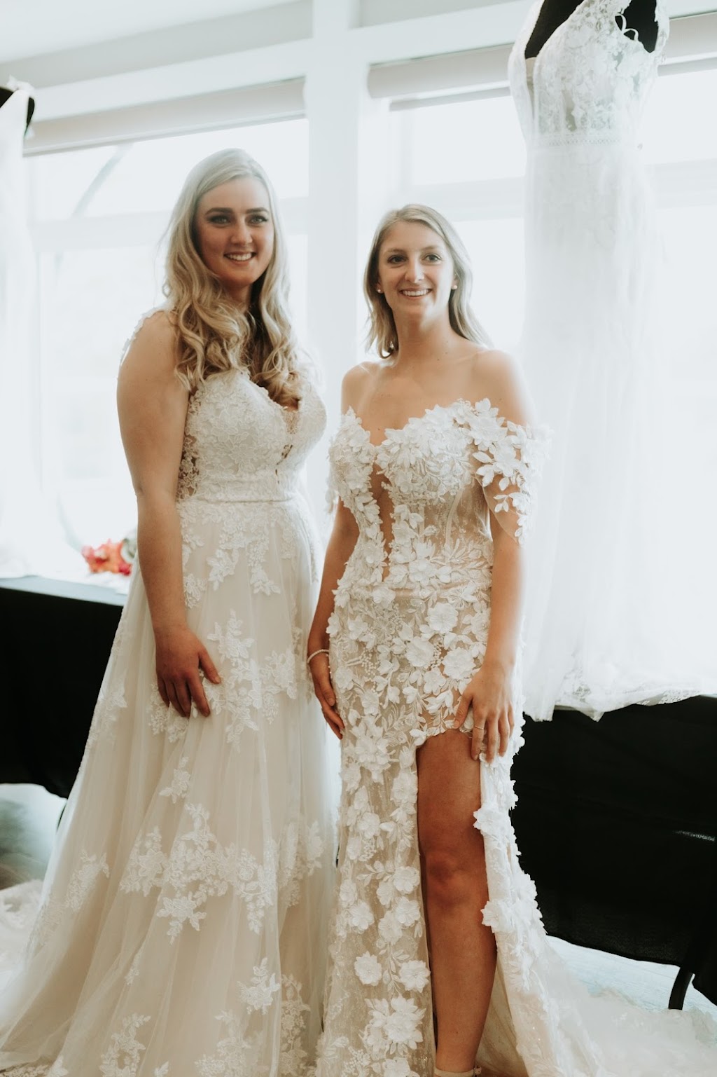 Pure Elegance Bridal | 733 Goderich St Unit 1, Port Elgin, ON N0H 2C0, Canada | Phone: (226) 453-2345