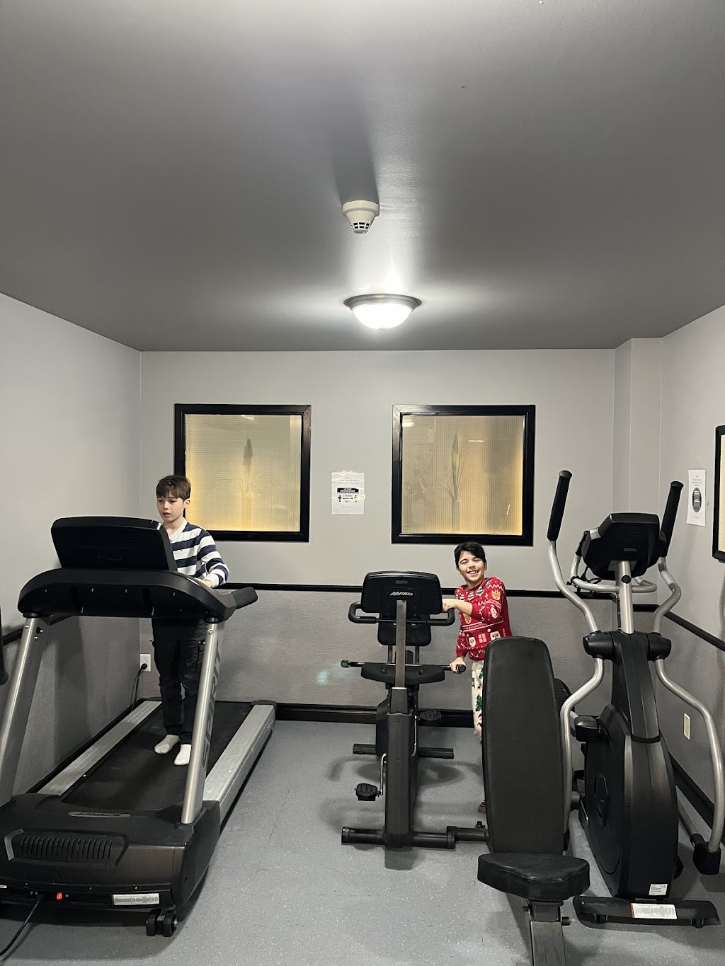 Quality Inn Rivière-du-Loup | 61 Bd Cartier, Rivière-du-Loup, QC G5R 5Z3, Canada | Phone: (418) 867-8221