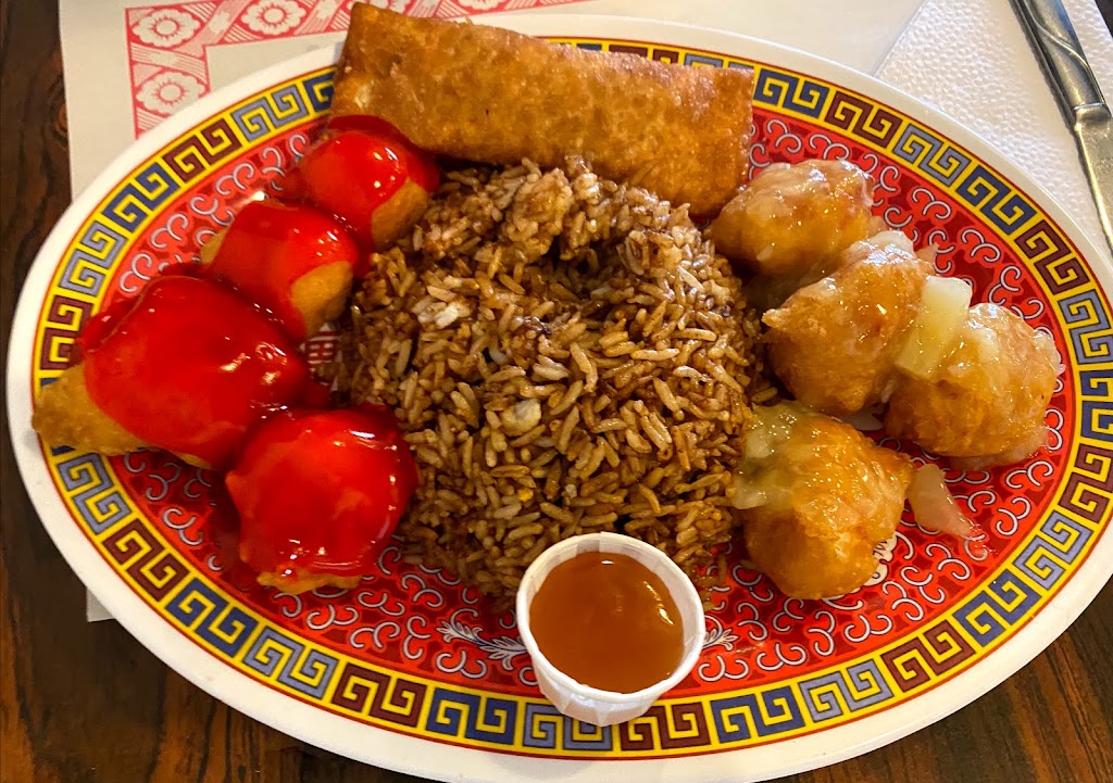 House of Jade Restaurant | Main St, Sherbrooke, NS B0J 3C0, Canada | Phone: (902) 522-2731