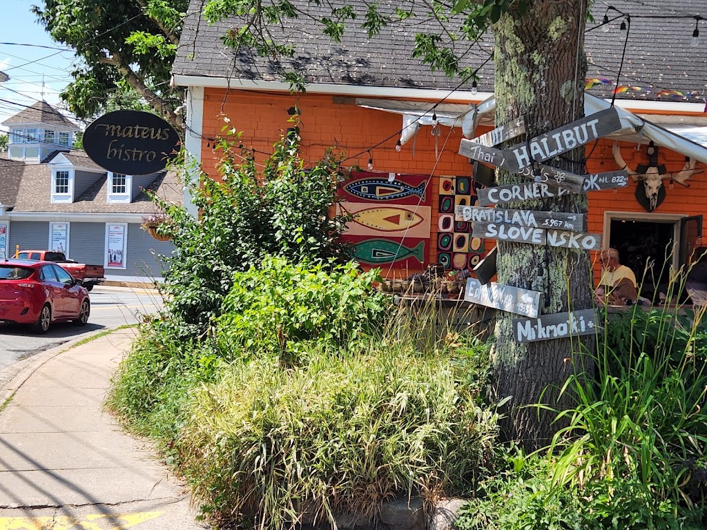 MATEUS BISTRO | 533 Main St, Mahone Bay, NS B0J 2E0, Canada | Phone: (902) 531-3711