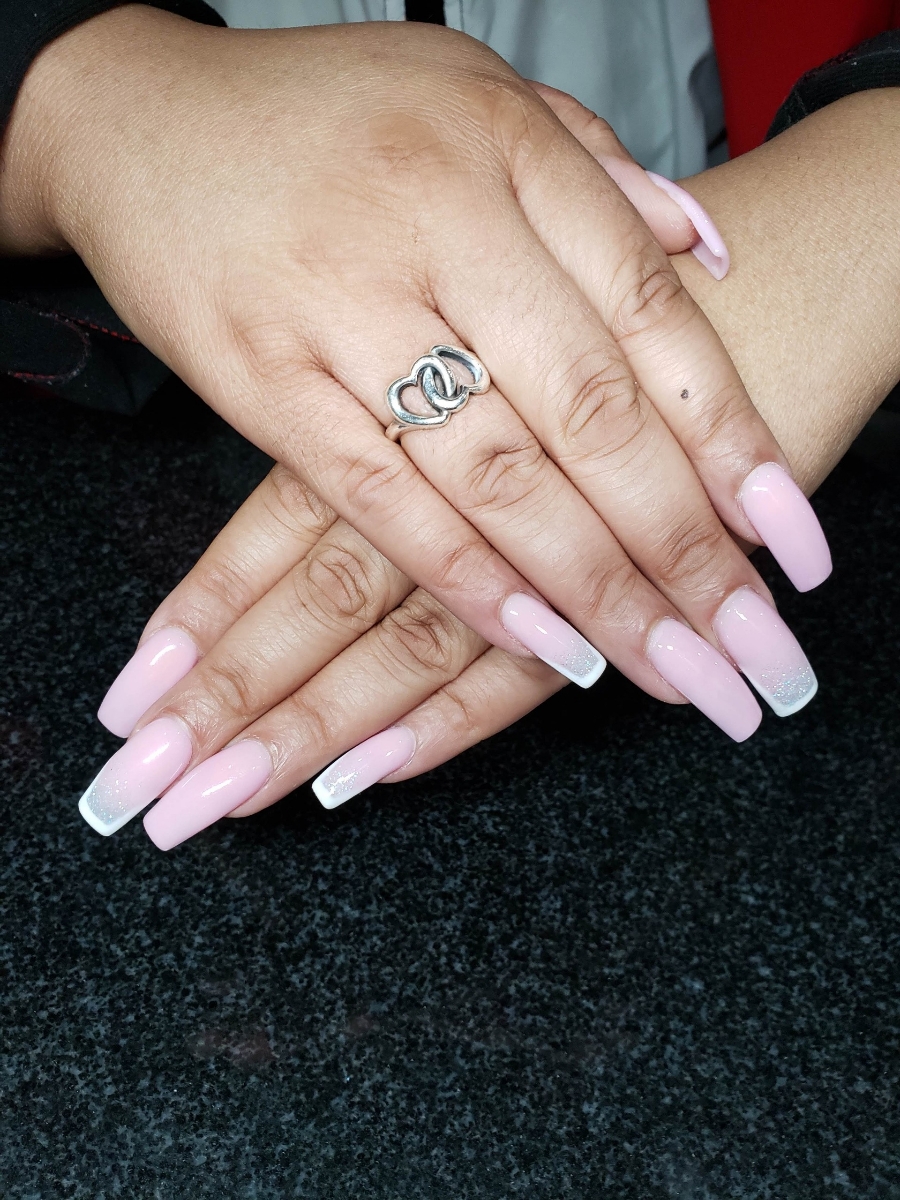 Nine One Nails | 13461 Yonge St, Richmond Hill, ON L4E 0L2, Canada | Phone: (905) 313-1088