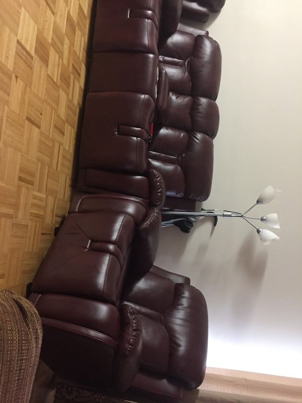 Mega Furniture Trends | 3750 Lawrence Ave E, Scarborough, ON M1G 1R1, Canada | Phone: (416) 431-0500